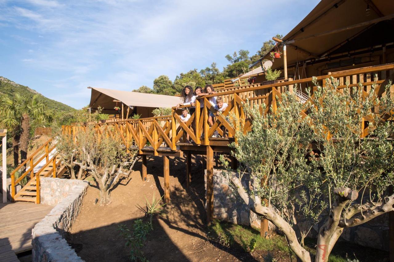 Sea Glamping Hotel Kotor Exterior foto