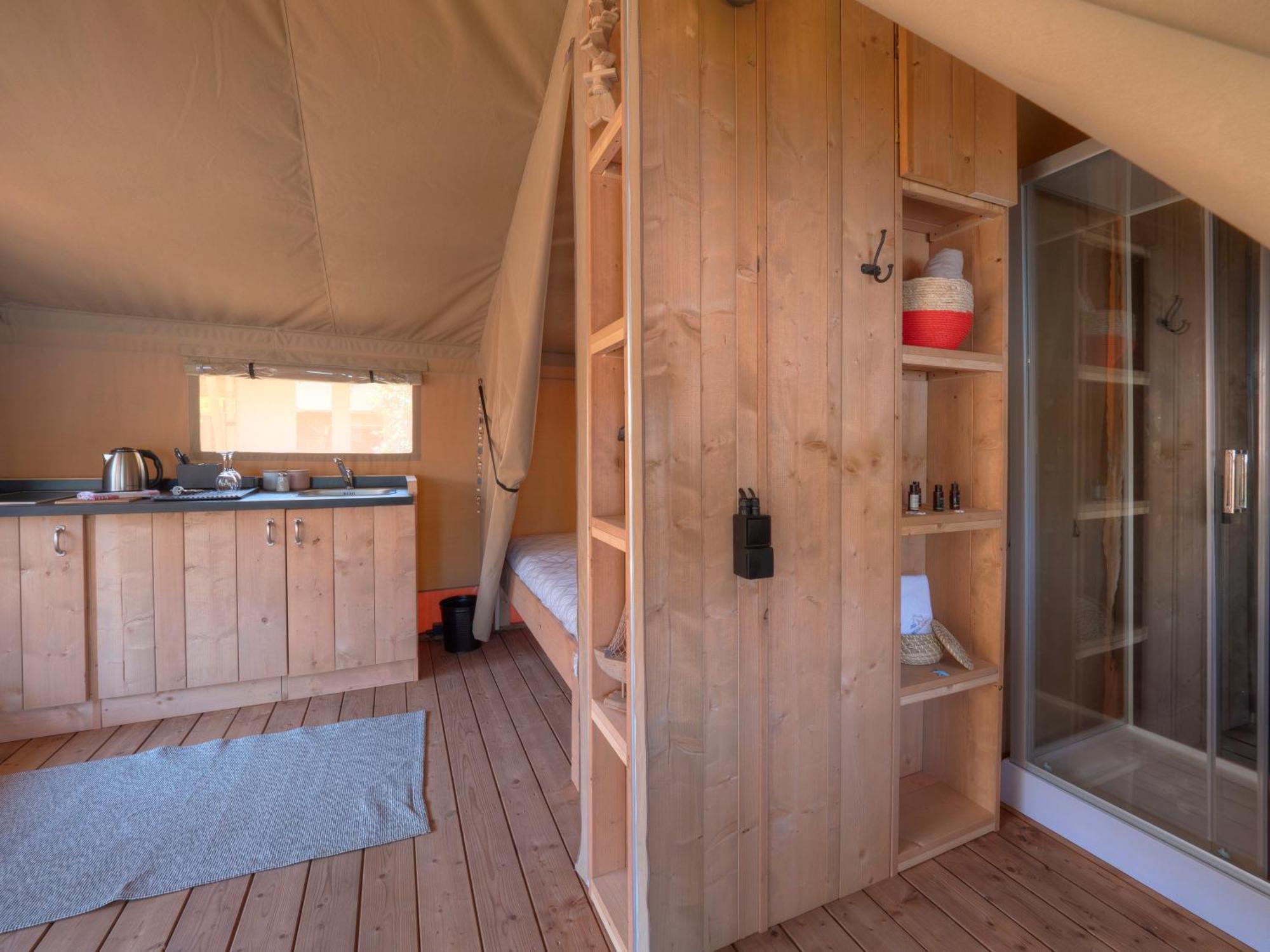 Sea Glamping Hotel Kotor Exterior foto