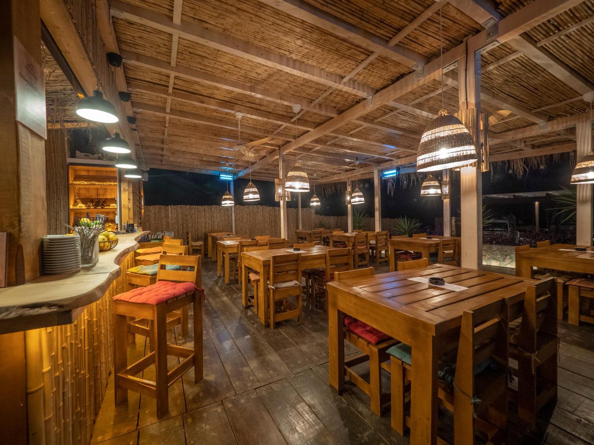 Sea Glamping Hotel Kotor Exterior foto
