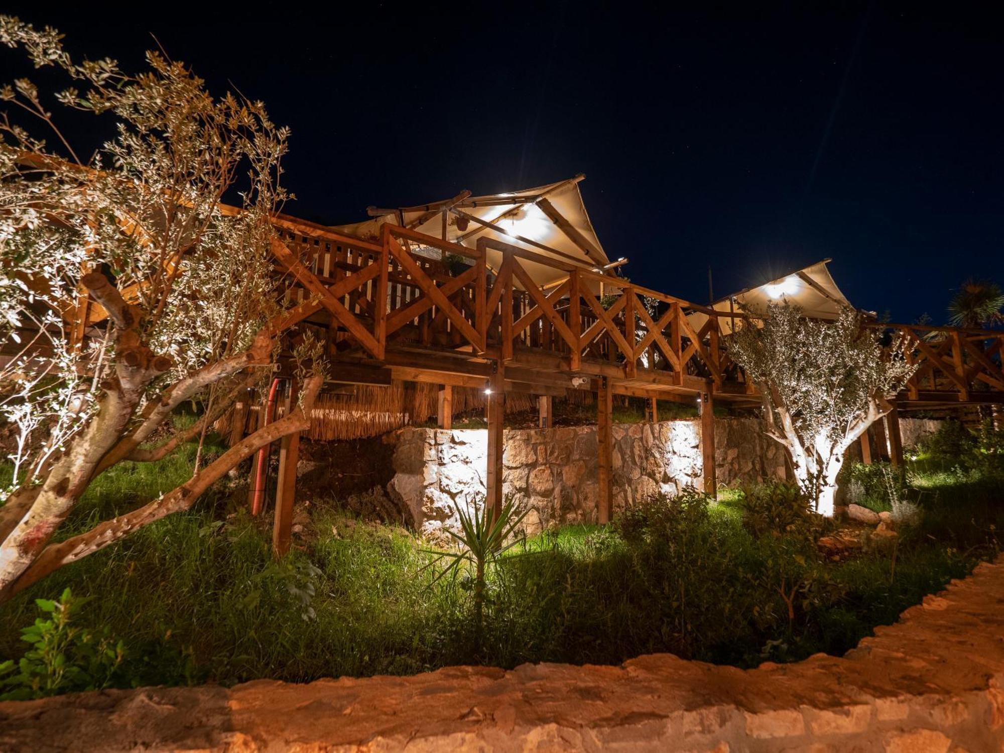 Sea Glamping Hotel Kotor Exterior foto